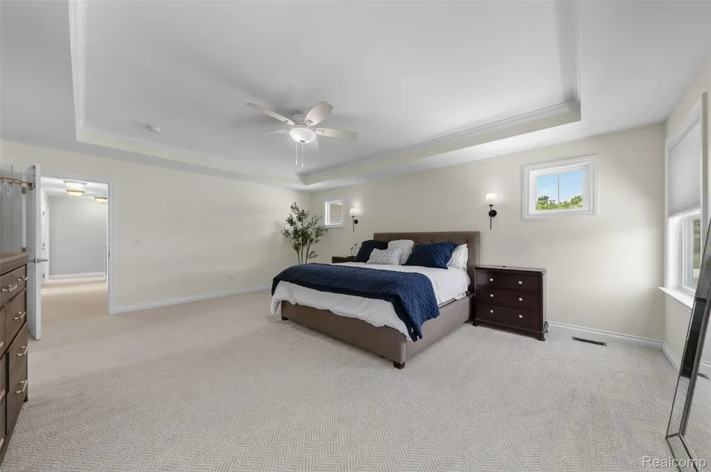 2429 Walnut View Drive Hartland Township MI 48855