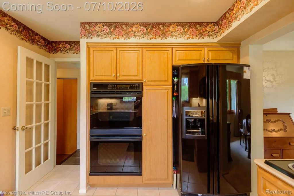 16359 Alpine Drive Livonia City MI 48154