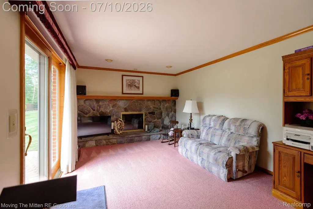 16359 Alpine Drive Livonia City MI 48154