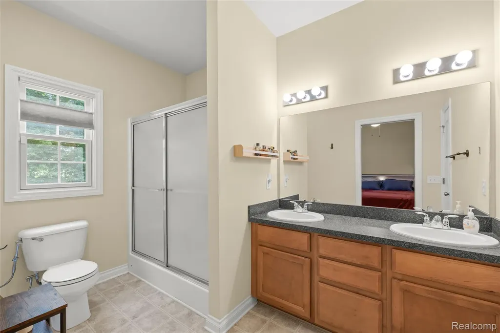 10182 Edgewood Drive Grand Blanc Charter Township MI 48439