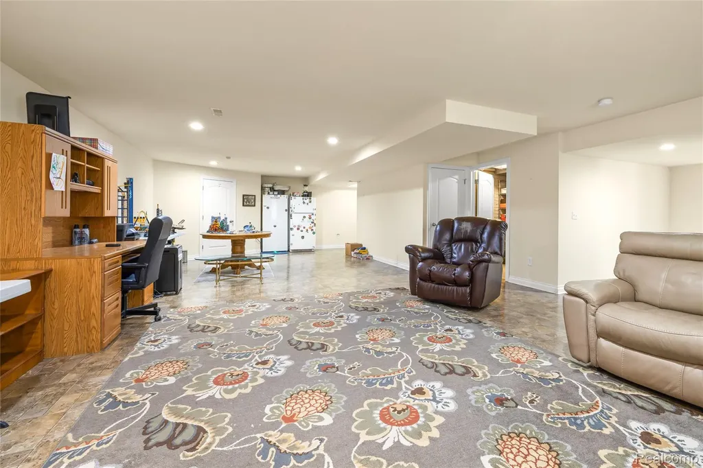 10182 Edgewood Drive Grand Blanc Charter Township MI 48439