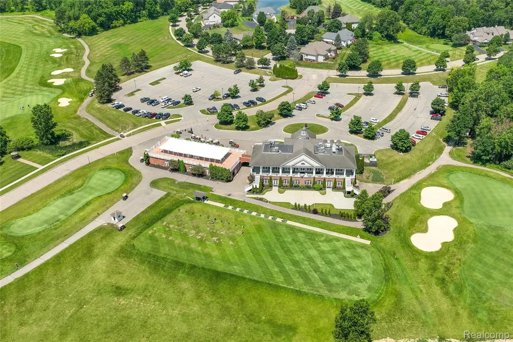 10182 Edgewood Drive Grand Blanc Charter Township MI 48439