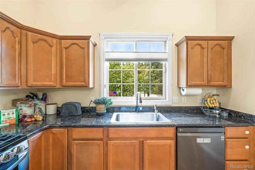 10182 Edgewood Drive Grand Blanc Charter Township MI 48439