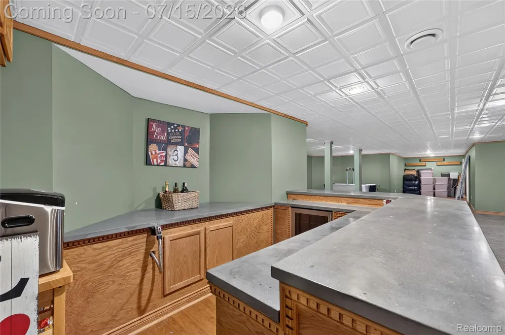 2433 Woodridge Court Milford Charter Township MI 48380