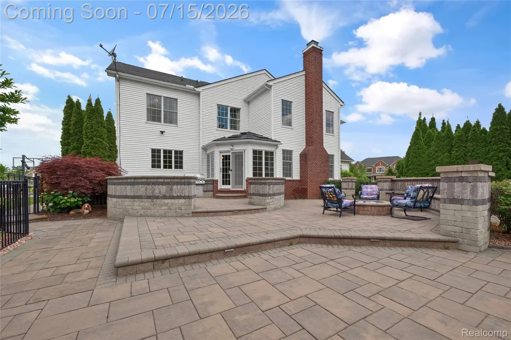2433 Woodridge Court Milford Charter Township MI 48380
