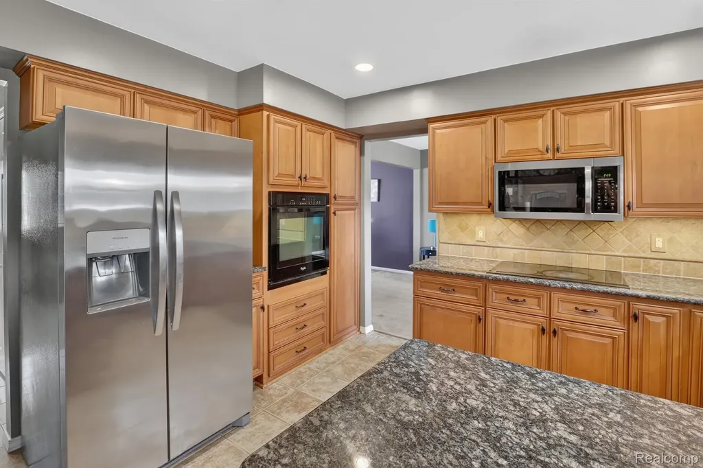 14838 Williams Court Gibraltar City MI 48173