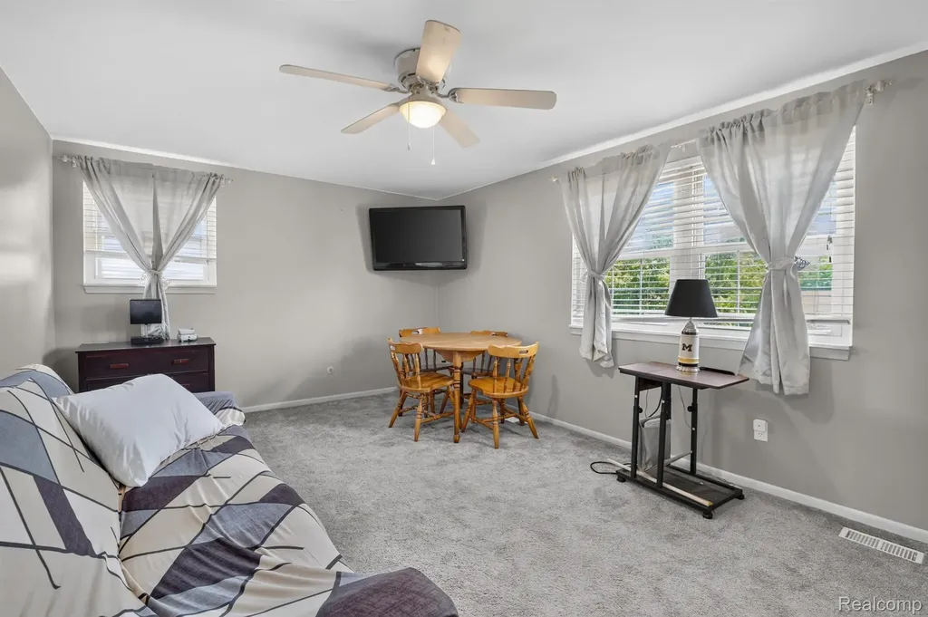 14838 Williams Court Gibraltar City MI 48173