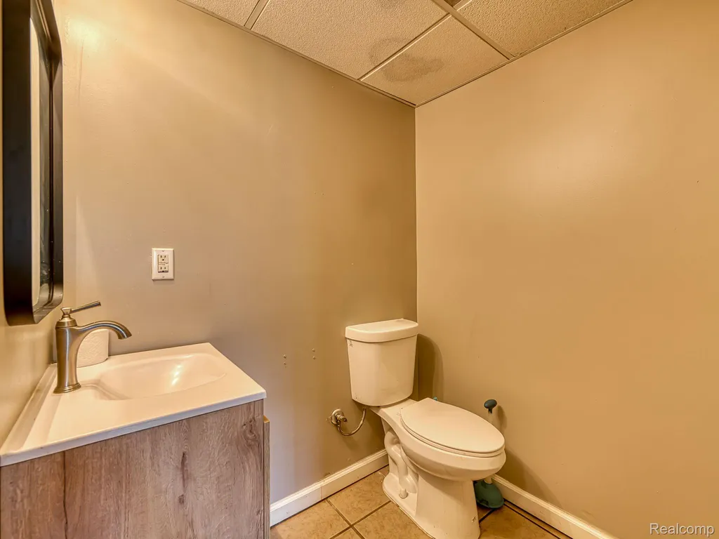 30933 Grandview Avenue Westland City MI 48186