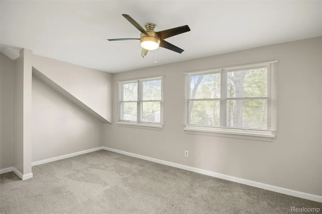 556 E Troy Street Ferndale City MI 48220