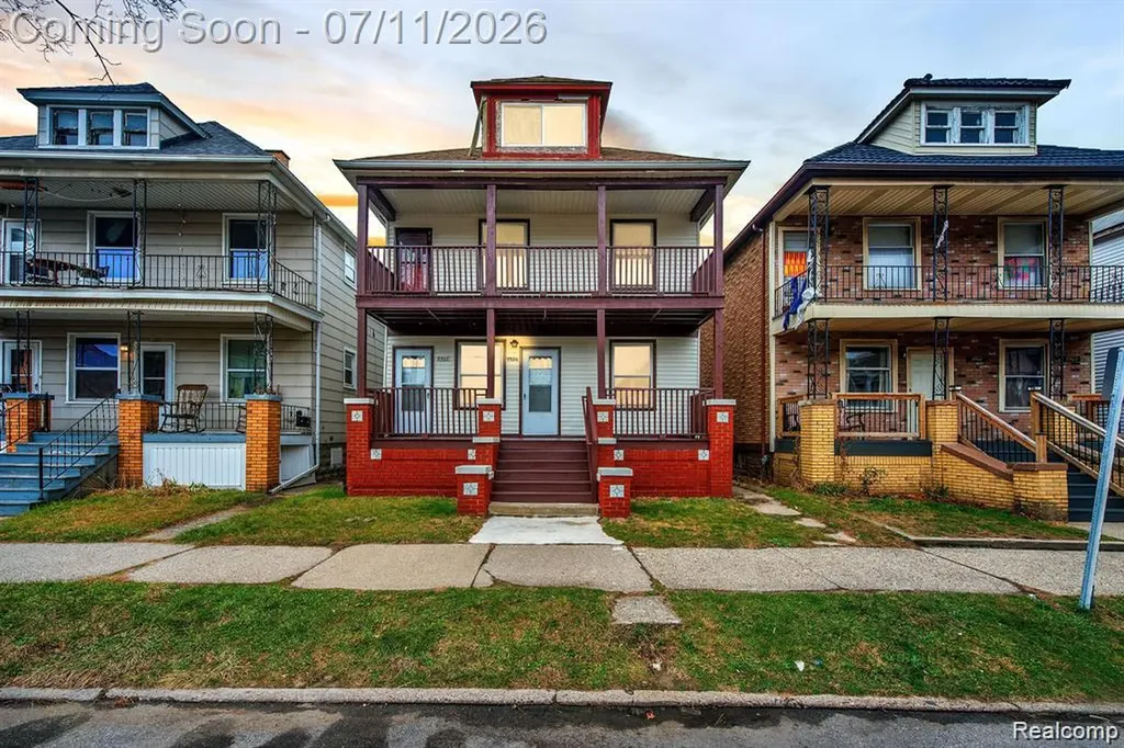 9506 Charest Street Hamtramck City MI 48212