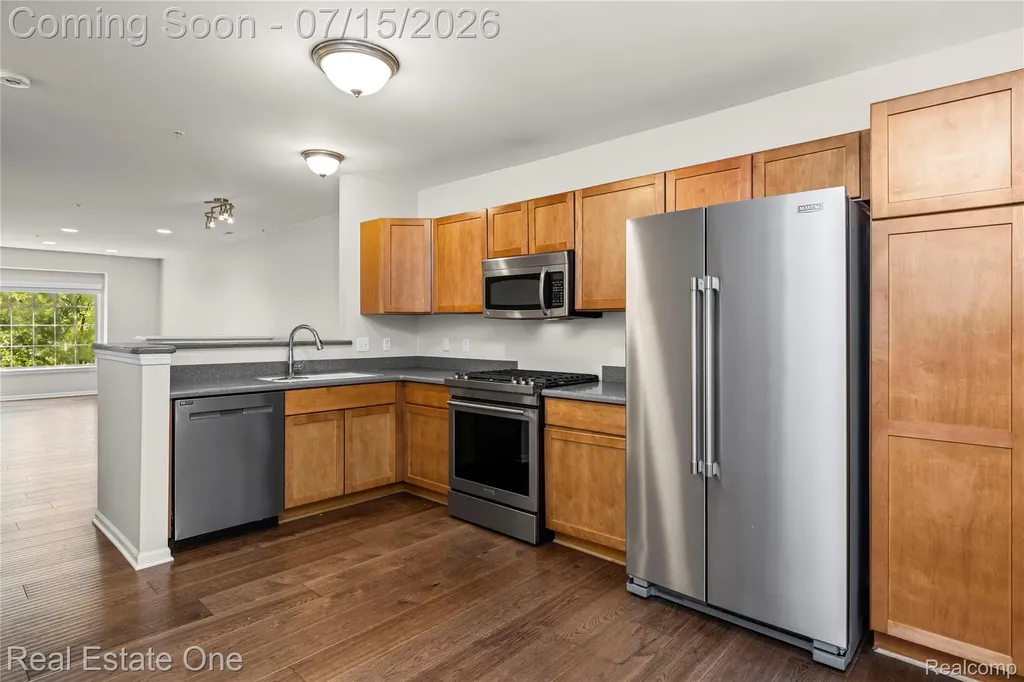 609 Village Lane Milford Village MI 48381
