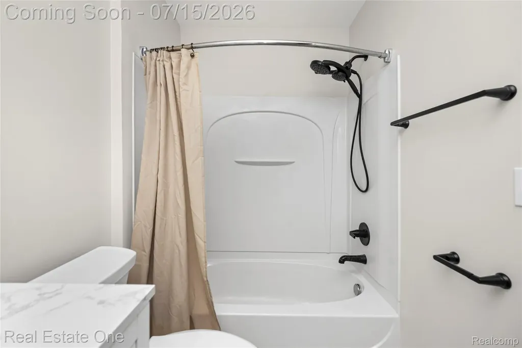 609 Village Lane Milford Village MI 48381