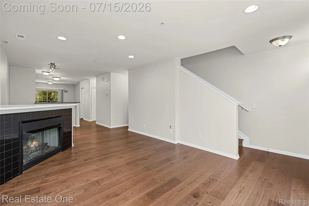609 Village Lane Milford Village MI 48381