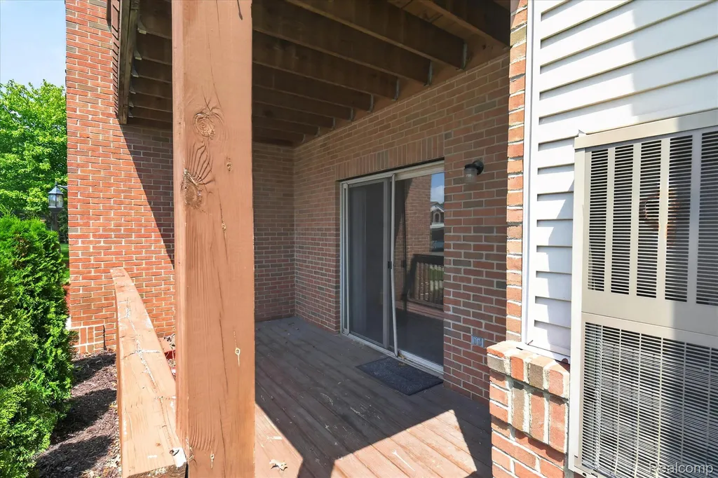 45720 Prairiegrass Court Van Buren Charter Township MI 48111