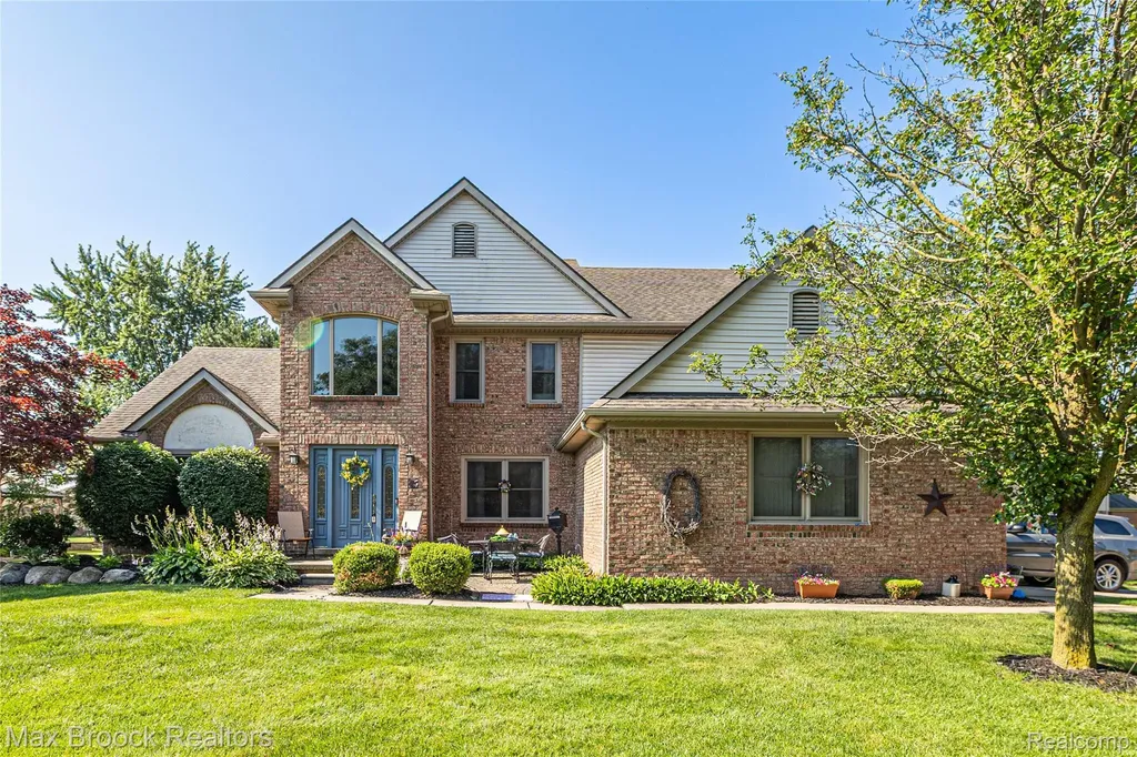 14088 Glenwood Drive Shelby Charter Township MI 48315