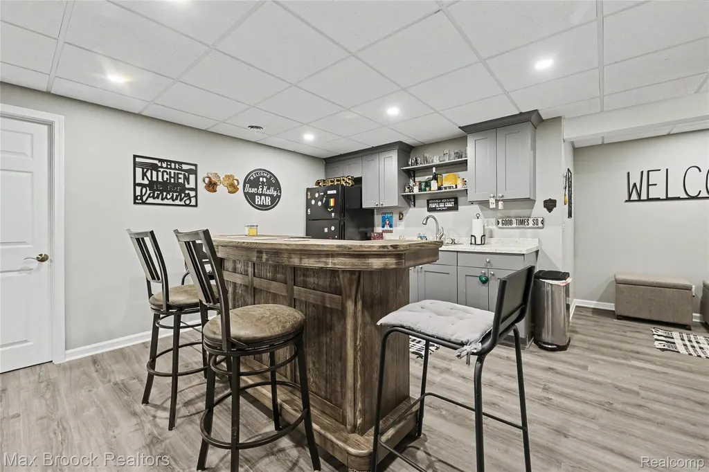 14088 Glenwood Drive Shelby Charter Township MI 48315
