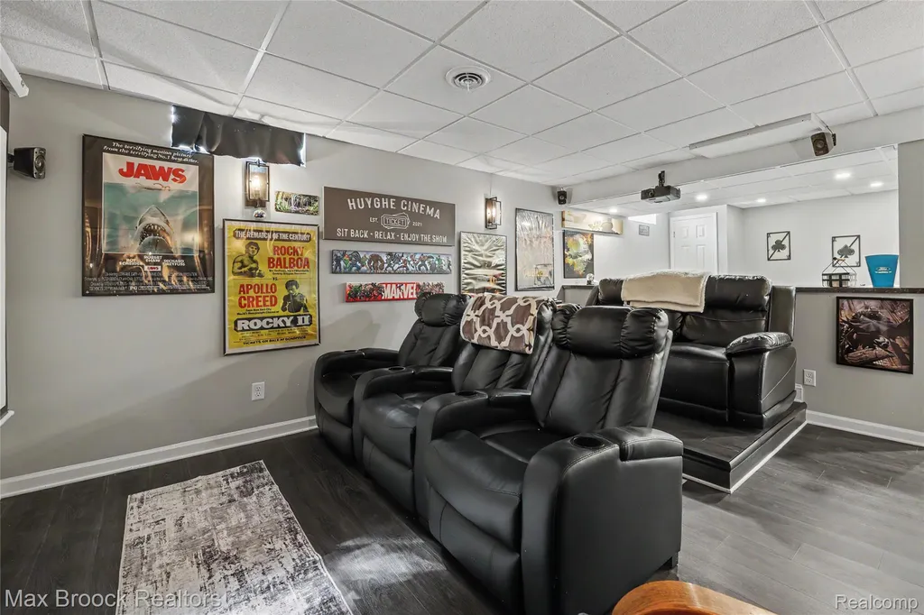 14088 Glenwood Drive Shelby Charter Township MI 48315