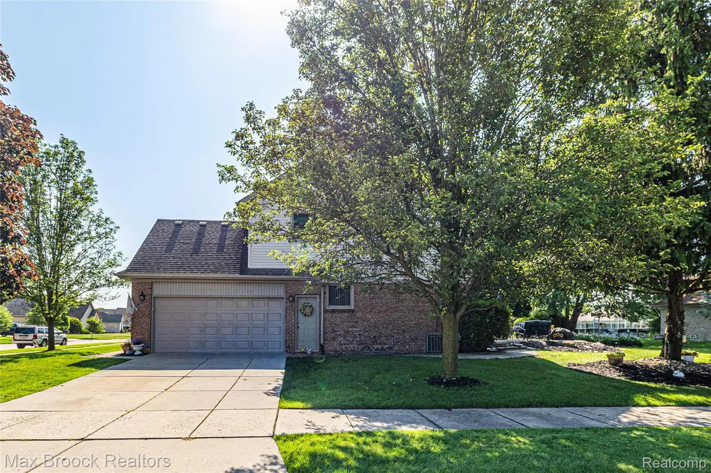 14088 Glenwood Drive Shelby Charter Township MI 48315