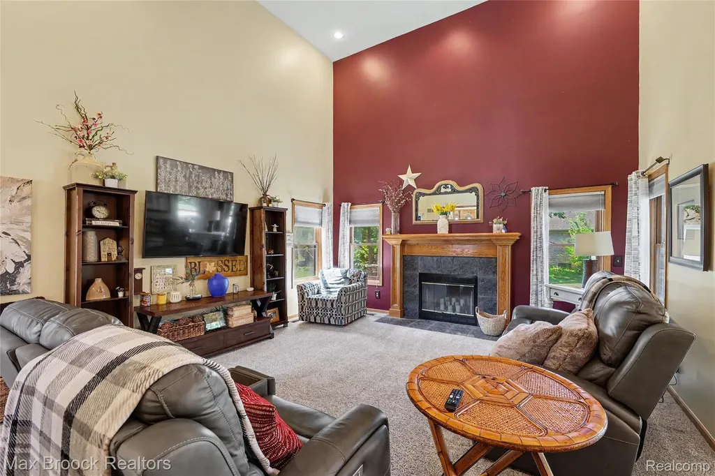 14088 Glenwood Drive Shelby Charter Township MI 48315