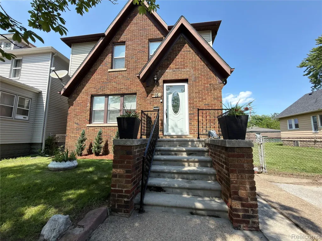 15 Forest Street River Rouge City MI 48218