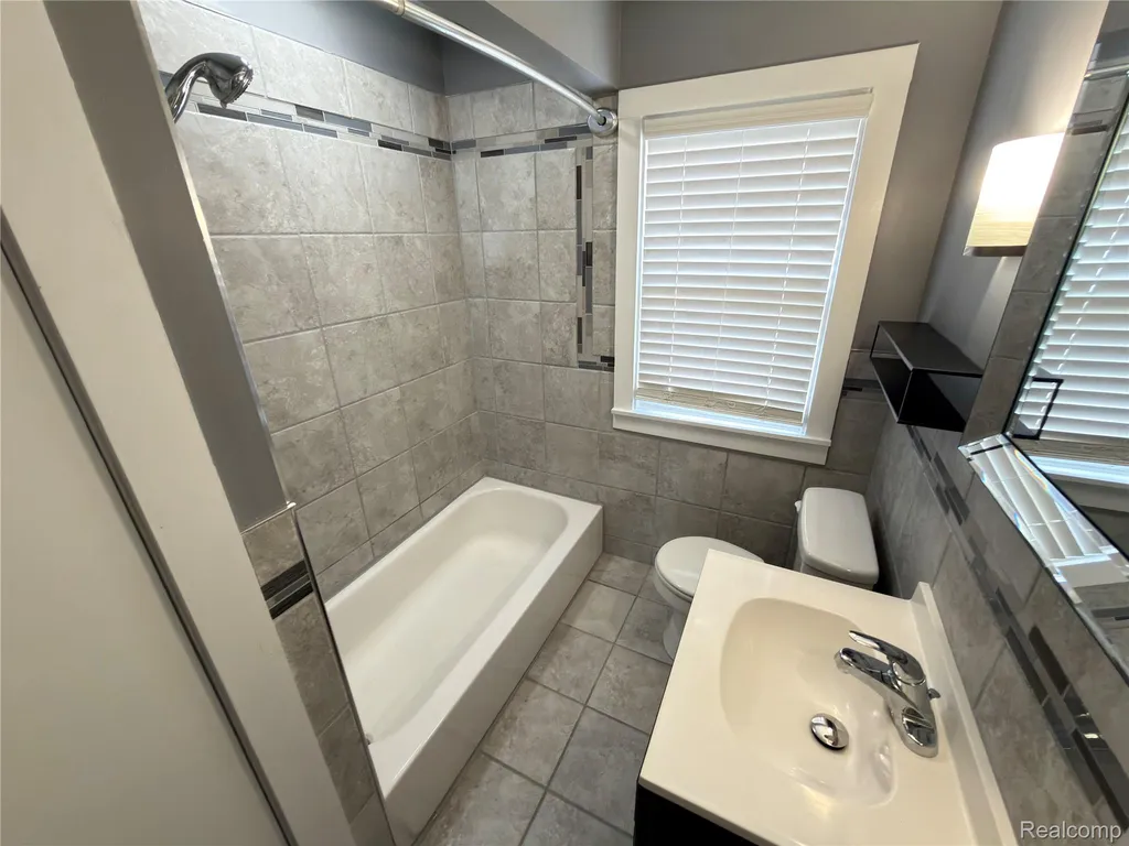 15 Forest Street River Rouge City MI 48218