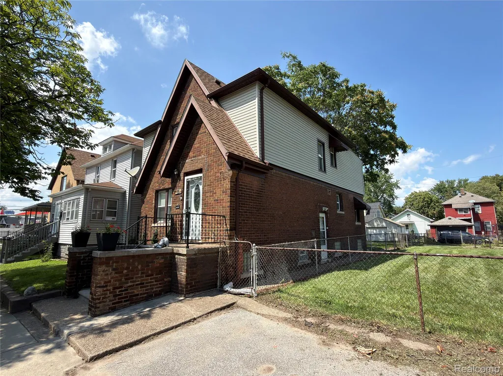 15 Forest Street River Rouge City MI 48218