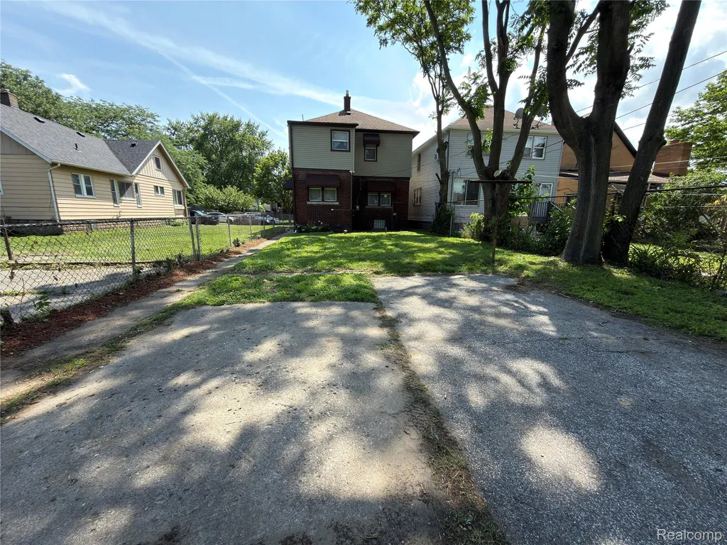 15 Forest Street River Rouge City MI 48218