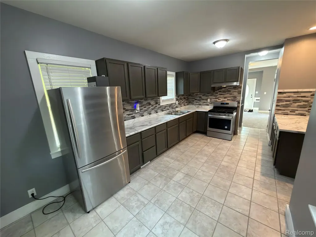 15 Forest Street River Rouge City MI 48218