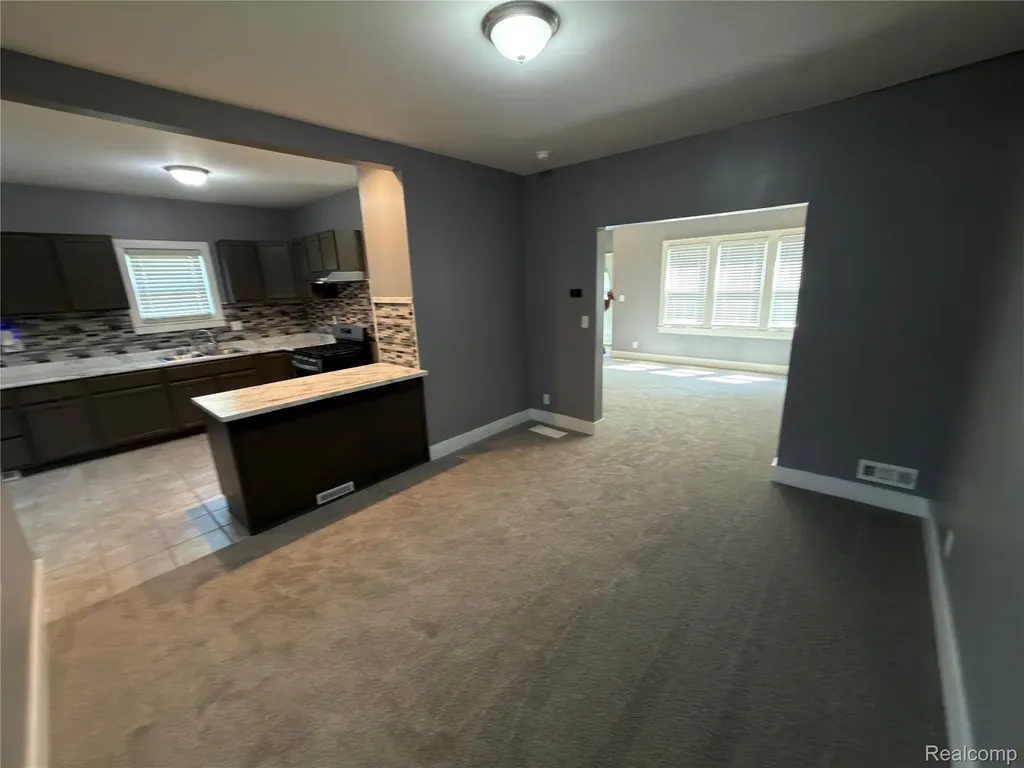 15 Forest Street River Rouge City MI 48218