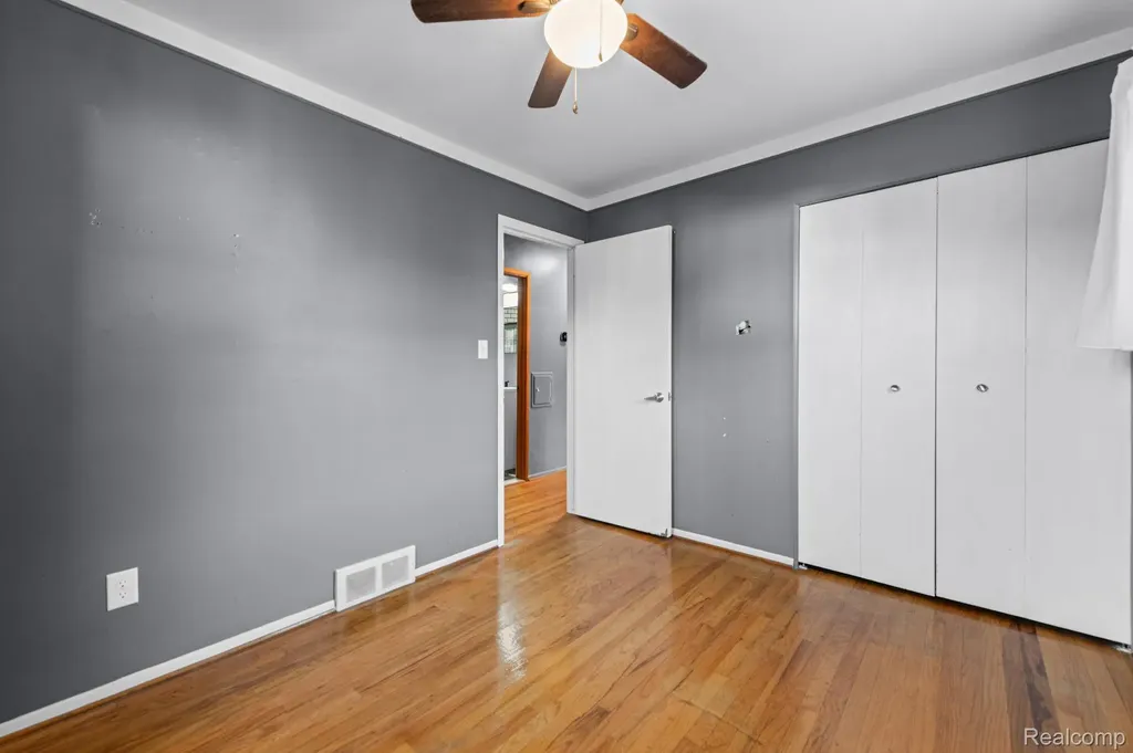 13024 Orange Street Southgate City MI 48195