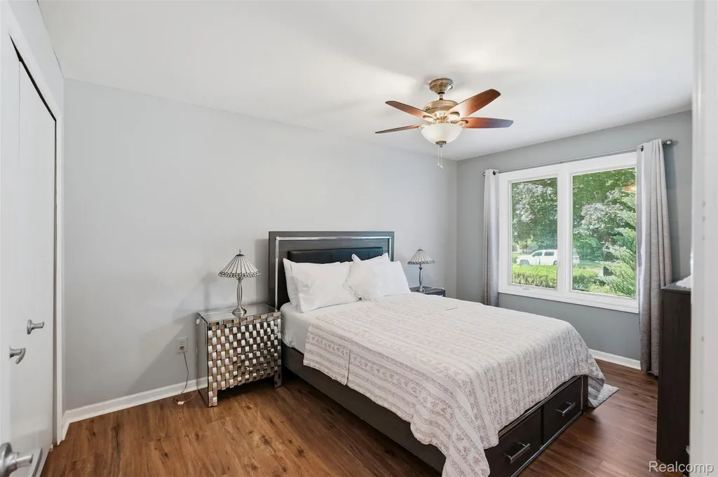 6786 Jasmine Drive Troy City MI 48098