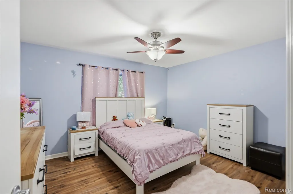 6786 Jasmine Drive Troy City MI 48098