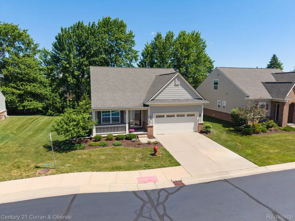 1086 Paddock Drive South Lyon City MI 48178