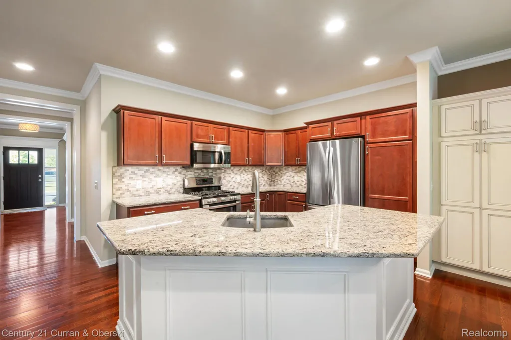 1086 Paddock Drive South Lyon City MI 48178