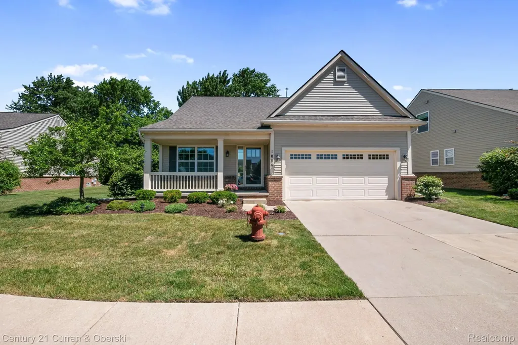 1086 Paddock Drive South Lyon City MI 48178