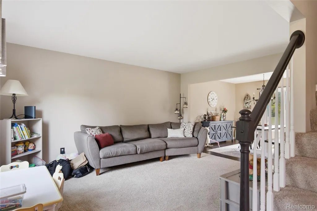 1817 Deer View Court Hartland Township MI 48843