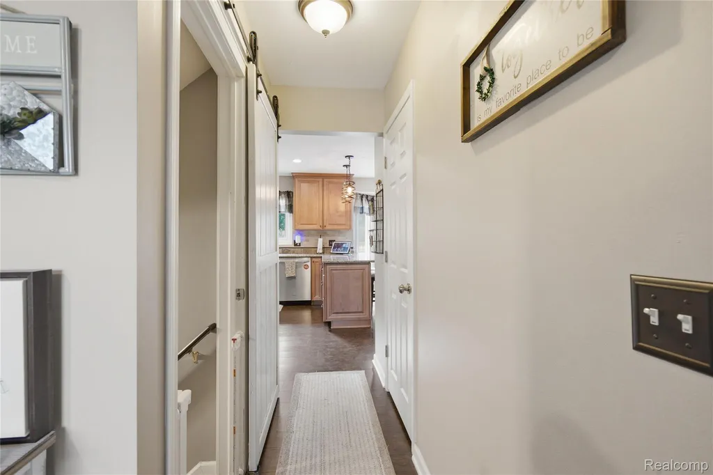 1817 Deer View Court Hartland Township MI 48843