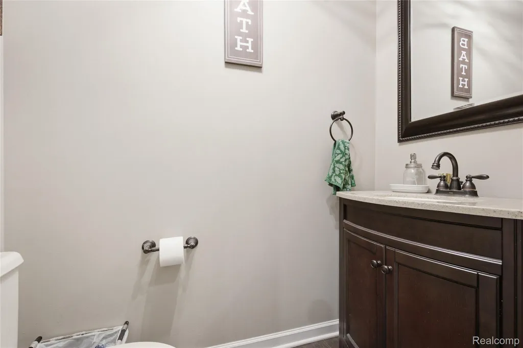 1817 Deer View Court Hartland Township MI 48843