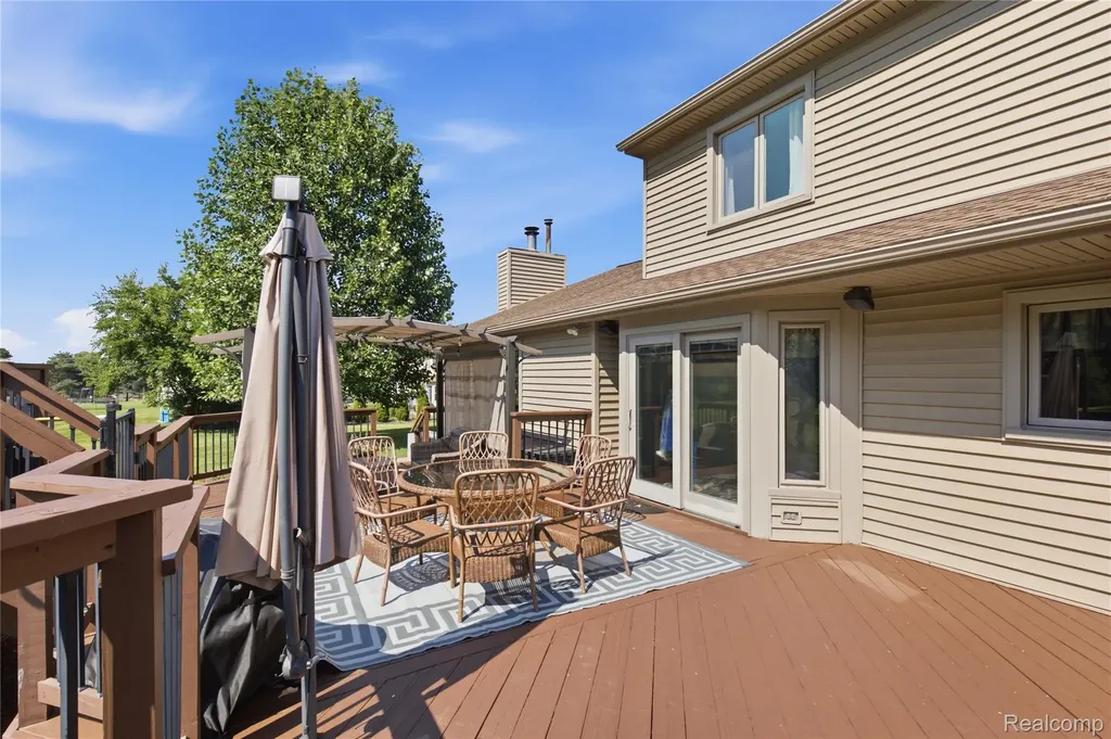 1817 Deer View Court Hartland Township MI 48843