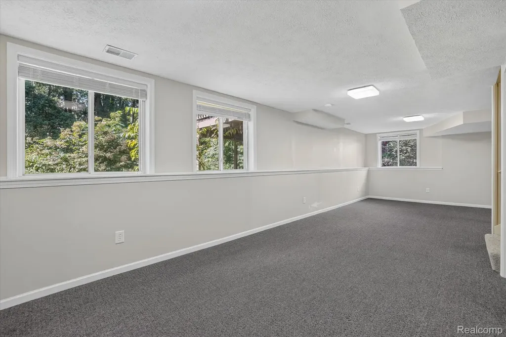 5677 Cartago Drive Delhi Charter Township MI 48911