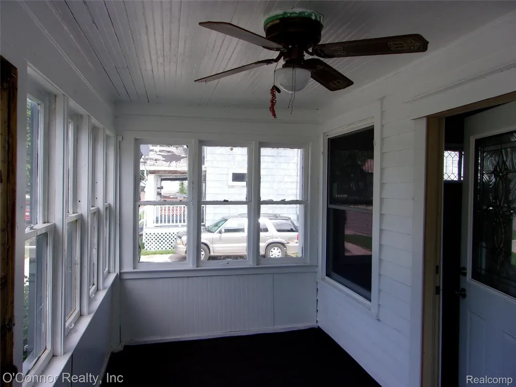 1324 Wells Street Port Huron City MI 48060