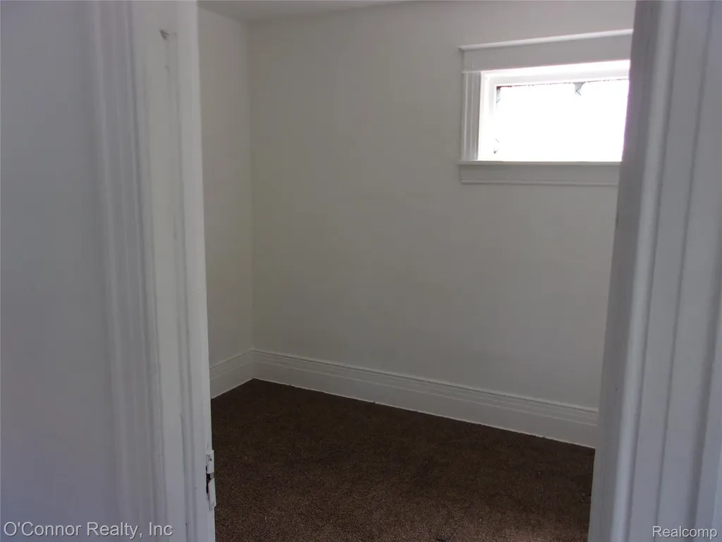 1324 Wells Street Port Huron City MI 48060