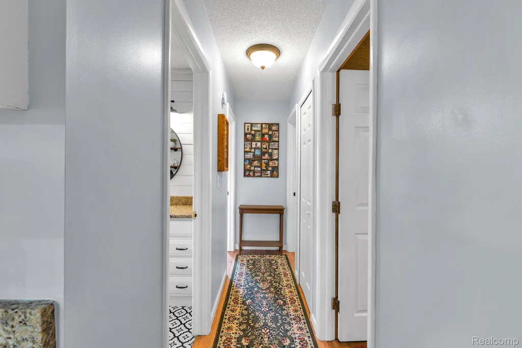 4100 Highland Court West Bloomfield Charter Township MI 48323
