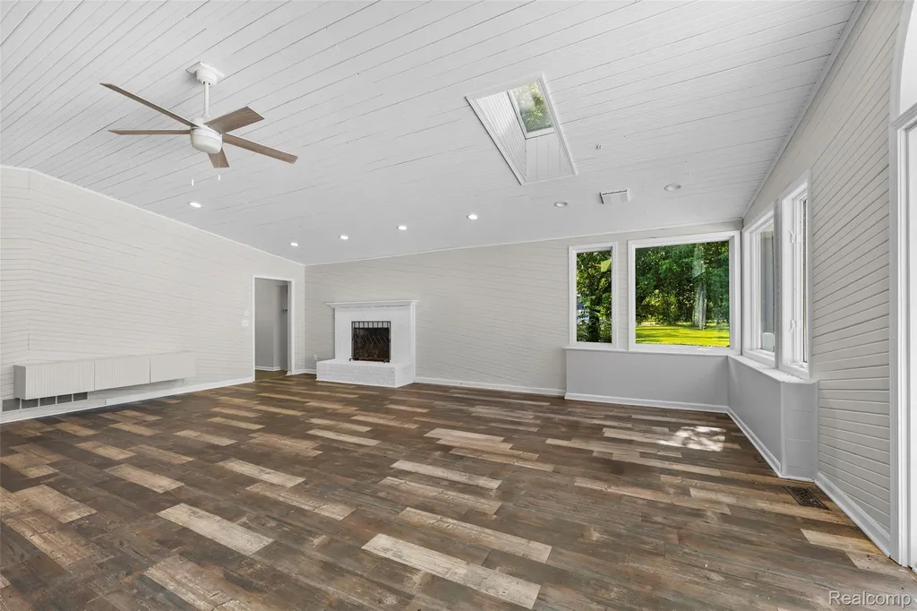 13404 Sequoia Lane Green Oak Township MI 48178
