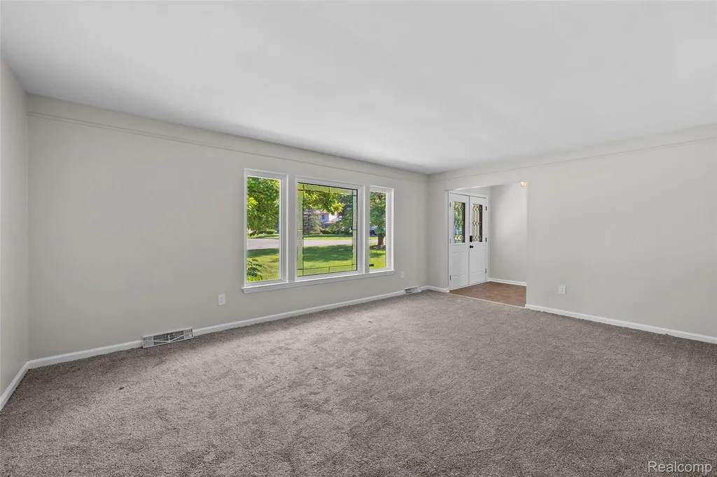13404 Sequoia Lane Green Oak Township MI 48178
