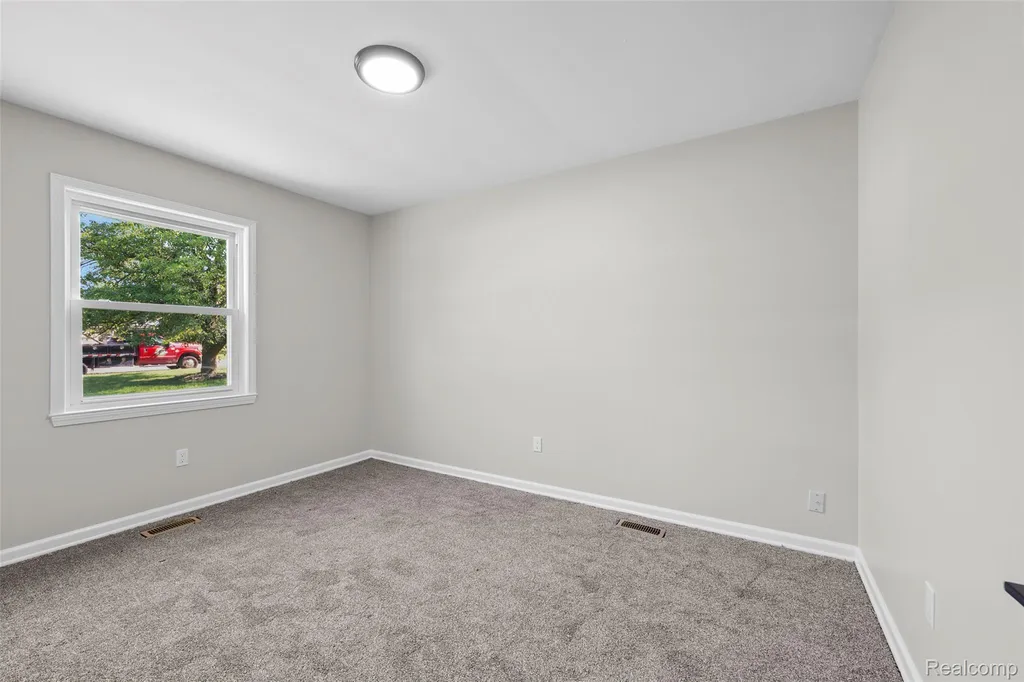 13404 Sequoia Lane Green Oak Township MI 48178