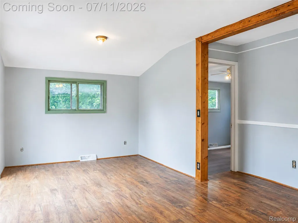 4855 Hatchery Road Waterford Charter Township MI 48329