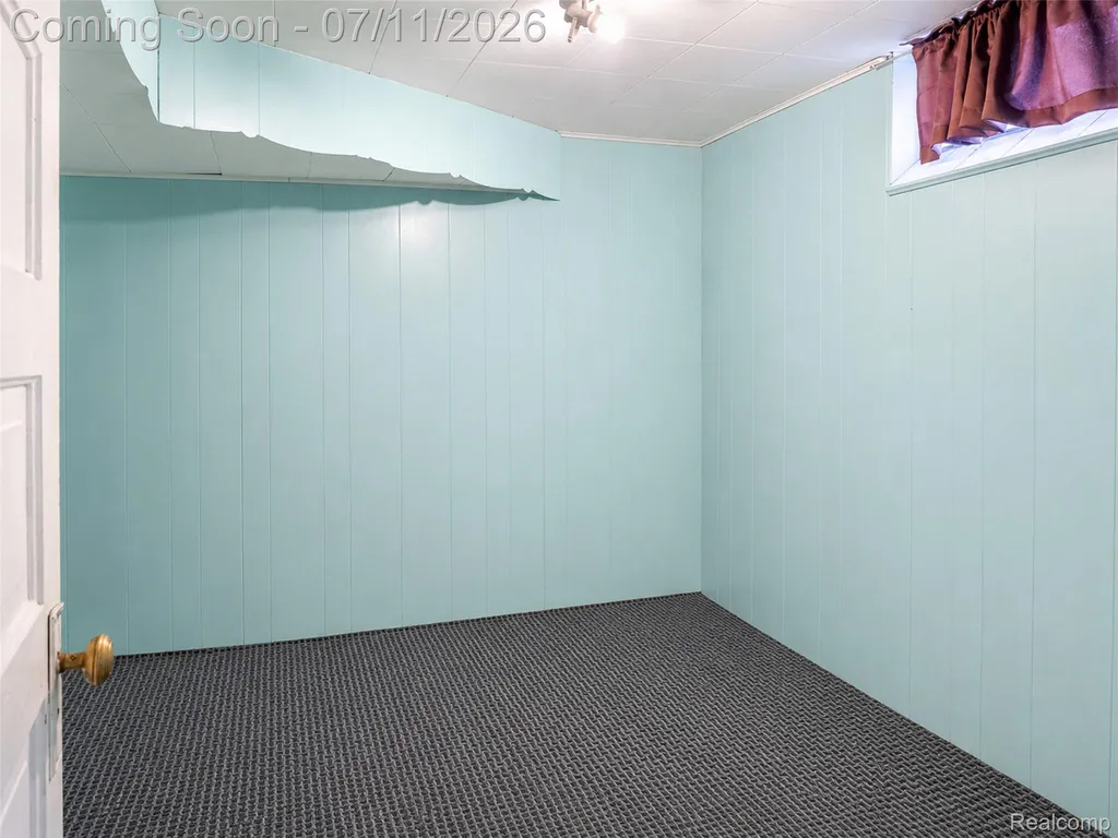 4855 Hatchery Road Waterford Charter Township MI 48329