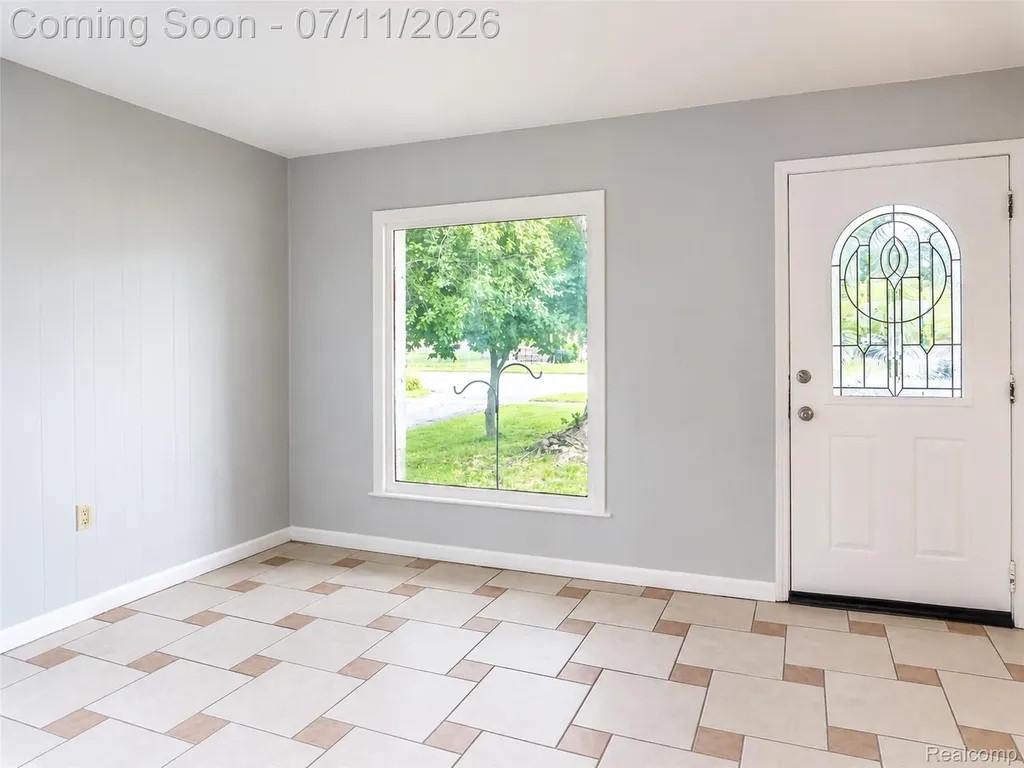 4855 Hatchery Road Waterford Charter Township MI 48329
