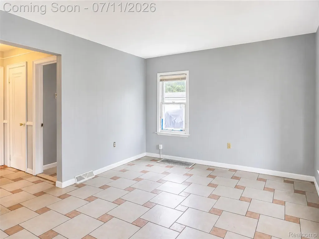 4855 Hatchery Road Waterford Charter Township MI 48329